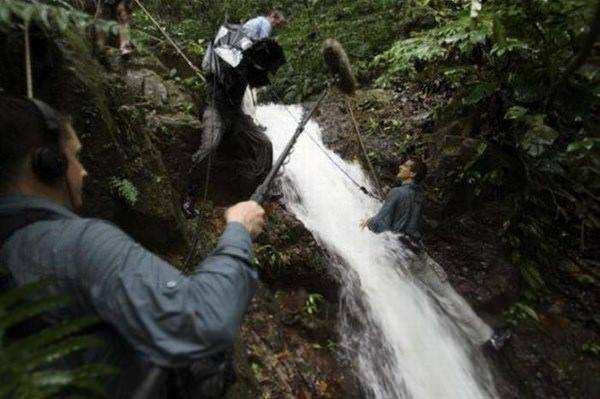 Meğer Bear Grylls herkesi böyle uyutmuş! Tüm foyası ortaya çıktı.