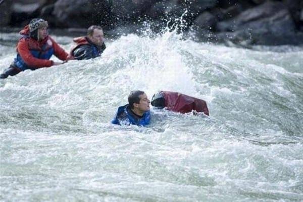 Meğer Bear Grylls herkesi böyle uyutmuş! Tüm foyası ortaya çıktı.