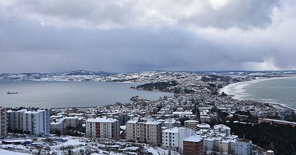 Kar etkisini hiç kaybetmedi! İldeki herkese 'sokağa çıkmayın' çağrısı yapıldı