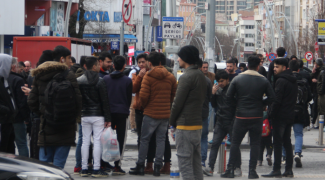 Yunanistan'a geçen mülteci sayısı