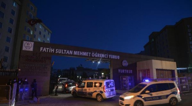 Avrupa'dan gelen Türkler karantina için yurtlara yerleştiriliyor