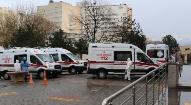 Bazı umrecilerin testleri pozitif çıktı, tahliye işlemi durduruldu