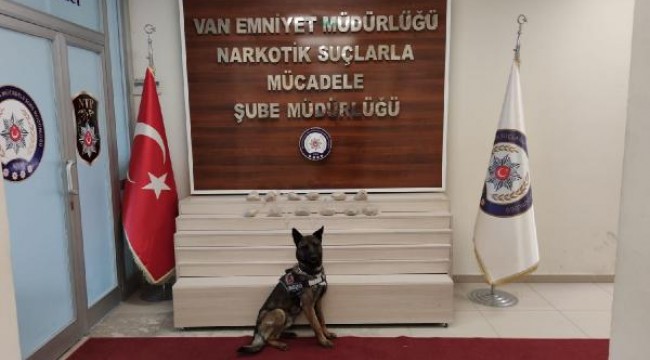 'Bozo' ile aramada otomobil zulasından 3 kilo eroin çıktı