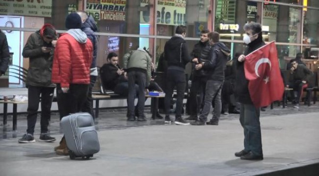 Bursa'da asker uğurlamada koronavirüs ihmali