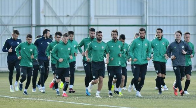 İttifak Holding Konyaspor'da Fenerbahçe mesaisi başladı