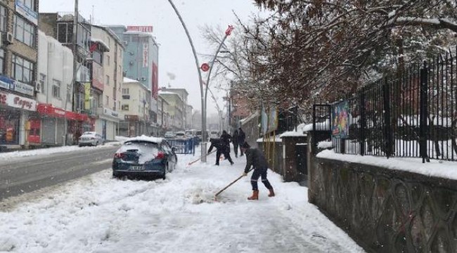 Muş'ta 87 köy yolu ulaşıma kapandı