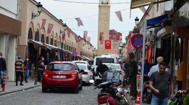 Adana'da 'Ramazan' alışverişi hareketliliği