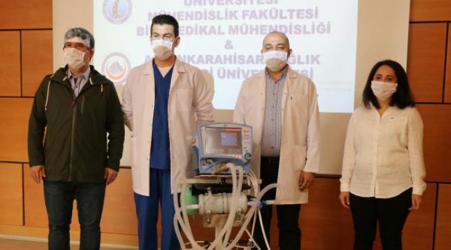 Afyonkarahisar'da 4 bilim insanı, koronavirüse karşı UV-C sterilizatör üretti