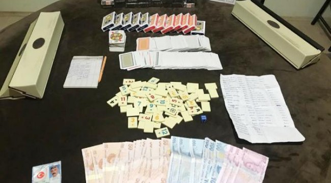 Antalya'da kumar baskını; 15 kişiye 71 bin 880 lira ceza