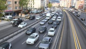 D 100'de trafik yoğunluğu