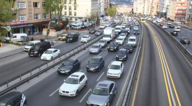 D 100'de trafik yoğunluğu