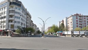 Diyarbakır'da cadde ve sokaklarda sessizlik hakim