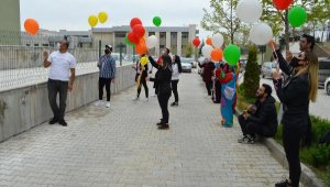 Elazığ'da lösemili çocuklara 23 Nisan sürprizi 