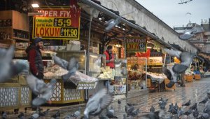 Eminönü peynircileri dükkanlarını açmaya başladı