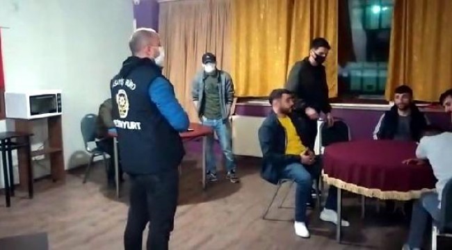 Esenyurt'ta mühürlü kahvede kumar oynayanlara ikinci baskın