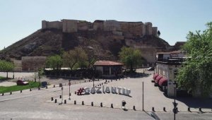 Gaziantep'te cadde ve sokaklar boş kaldı