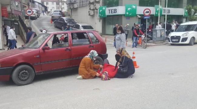 Kadın sürücü, çarptığı yaralı kadının başında ağladı