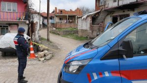 Karabük'te iki mahallede evler karantinaya alındı 