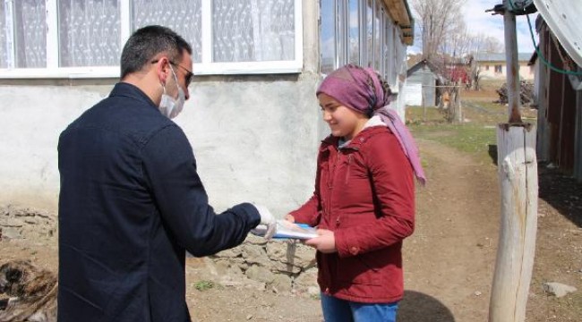 Karlıova'da öğretmenler, evde kalan öğrencilerini LGS'ye hazırlıyor