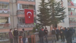 Kaza kurşunuyla şehit olan polisin acı haberi ailesine ulaştı