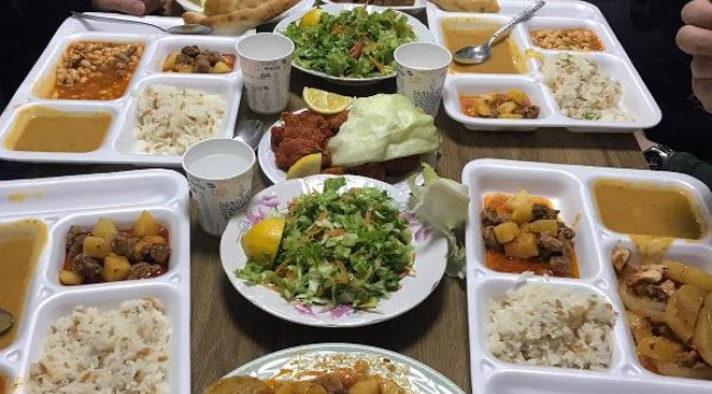 Mahalle halkı polislere iftarlık hazırladı