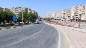 Şanlıurfa'da cadde ve sokaklar boş kaldı