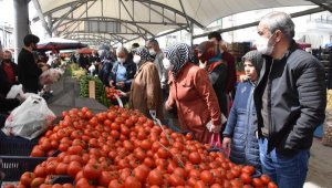 Sivas'ta, ramazanın ilk günü pazarlarda yoğunluk