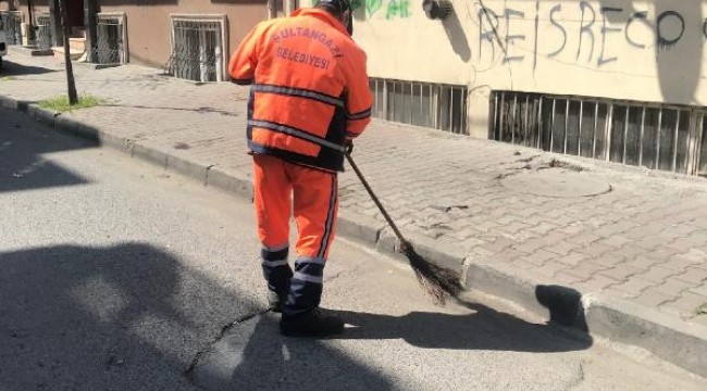 Sultangazi'de  23 Nisan'da yaptığı dansla bir anda ilgi odağı oldu