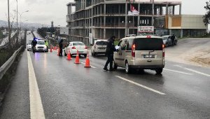 Tuzla'da izin belgesi olmayanların şehir dışına çıkışlarına izin verilmedi