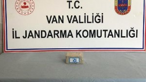 Van'da, arazide 1 kilo eroin bulundu