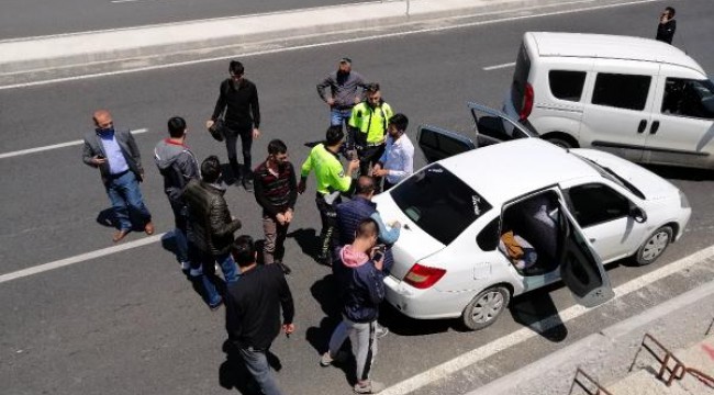 Yasağa rağmen otomobille gezmeye çıkan 4 kişiye, 12 bin 888 lira ceza