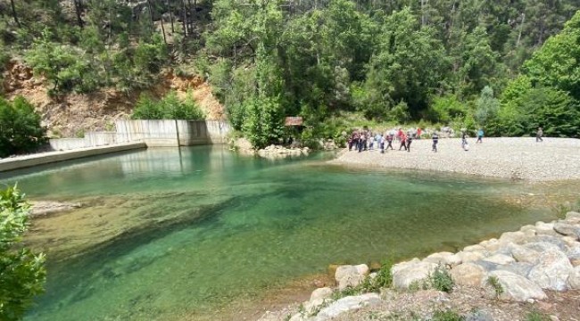 18 yaşındaki Umut yüzmeye girdiği gölette boğuldu