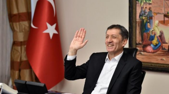 Bakan Selçuk: Doktorlar 'Bulaşma tehlikesi azaldı' dediğinde okulları açacağız