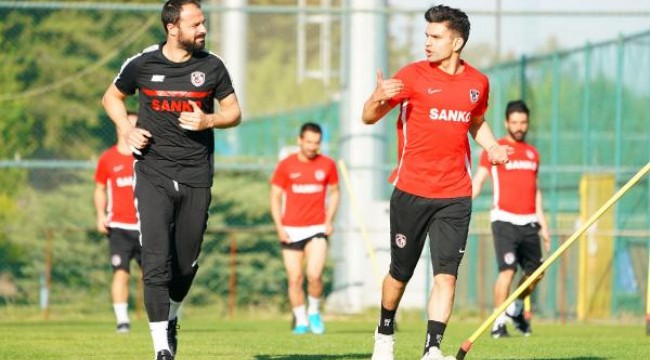 Gaziantep FK antrenmanlara başladı