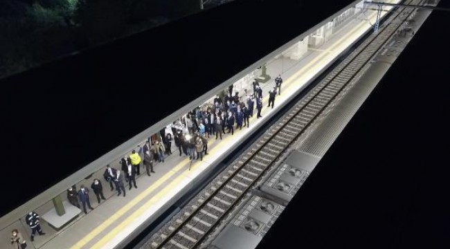 İlk yurt içi yük treni Marmaray'dan geçti