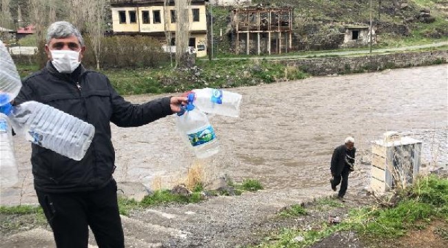 Kars Çayı taştı, su bidonları boş kaldı