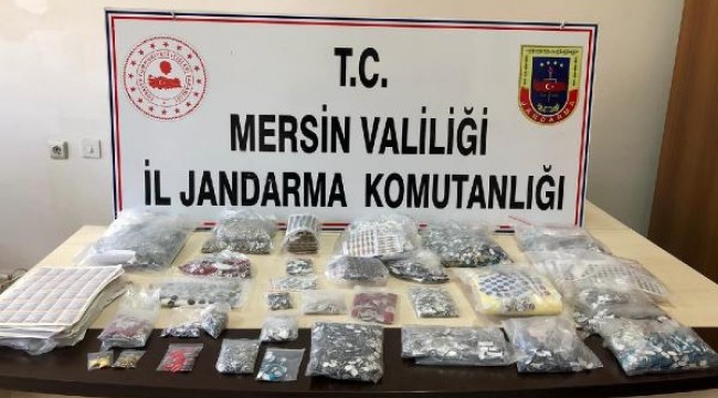 Mersin'de 1 milyon TL değerinde araç kumandası ve logosu bulundu