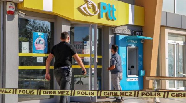 Borcu olduğunu öne sürerek PTT şubesini soydu