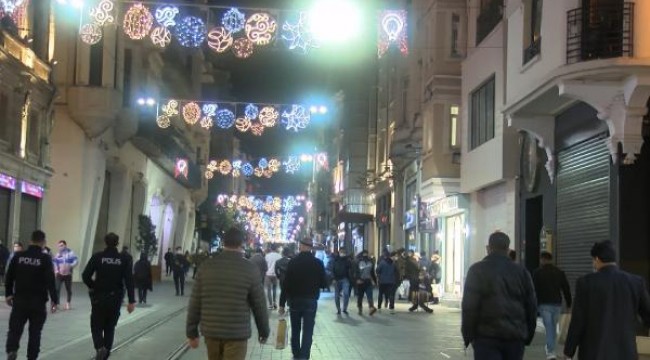 Kısıtlama başladı iş yerleri kapandı