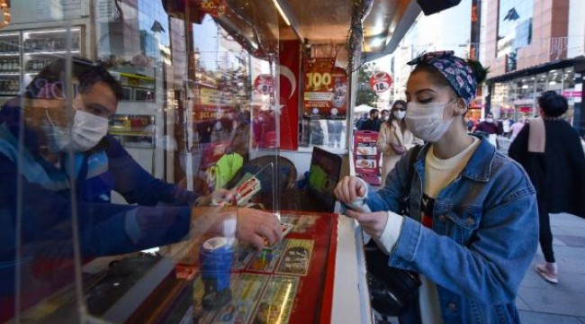 Antalya'da Milli Piyango biletlerine yoğun ilgi; yüzde 90'ı satıldı