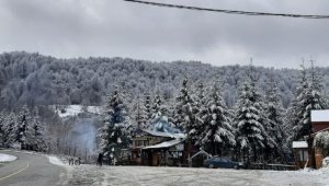 Kartepe'de kar kalınlığı, 10 santim oldu