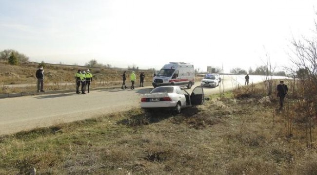 Kırıkkale'de, şarampole devrilen otomobilin sürücüsü öldü