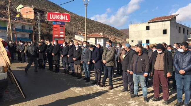 Tokat'ta koronavirüsten ölen belediye başkanı, toprağa verildi