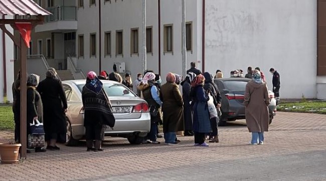 Kazı sırasında yurda doğal gaz sızdı, öğrenciler tahliye edildi