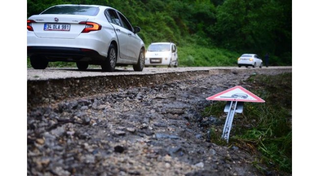 Bursa'da sağanak ve dolu hayatı olumsuz etkiledi