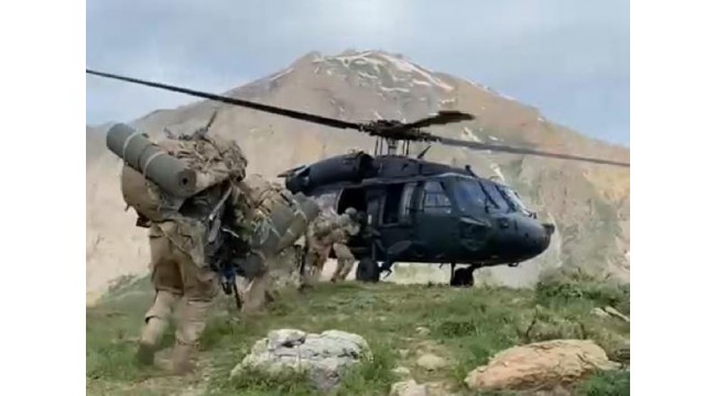 Tunceli'de, hava destekli terör operasyonunda mağara ve sığınaklar kullanılamaz hale getirildi