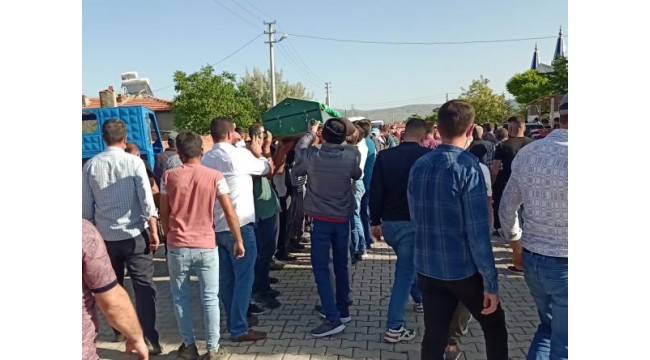 Yasak aşk iddiasıyla çıkan kavgada ölen Çağrı, toprağa verildi