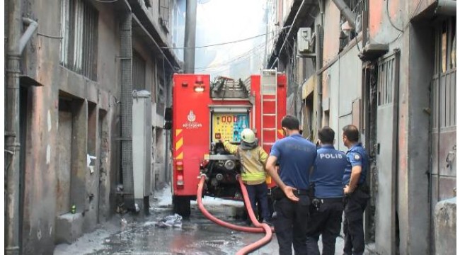 Bayrampaşa'da iş yerinde patlama sonrası yangın: 4 yaralı