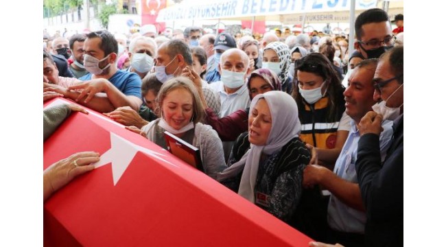 Muğla'da şehit polis için tören; anne ve babası selam durdu