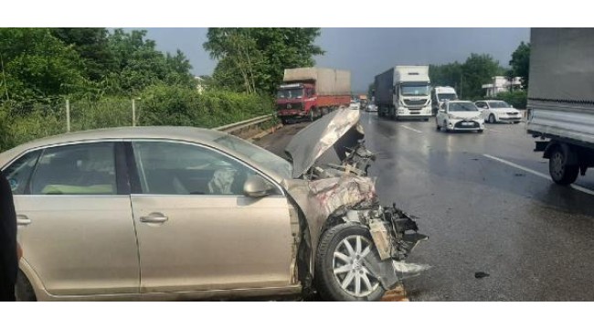 Sapanca'da 11 araçlı zincirleme kaza: 5 yaralı 